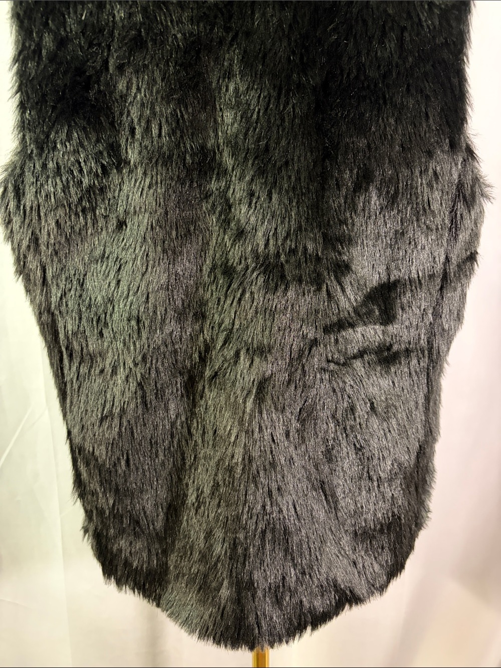 Gap True Black Faux Fur Open Front Vest - Picture 13 of 16